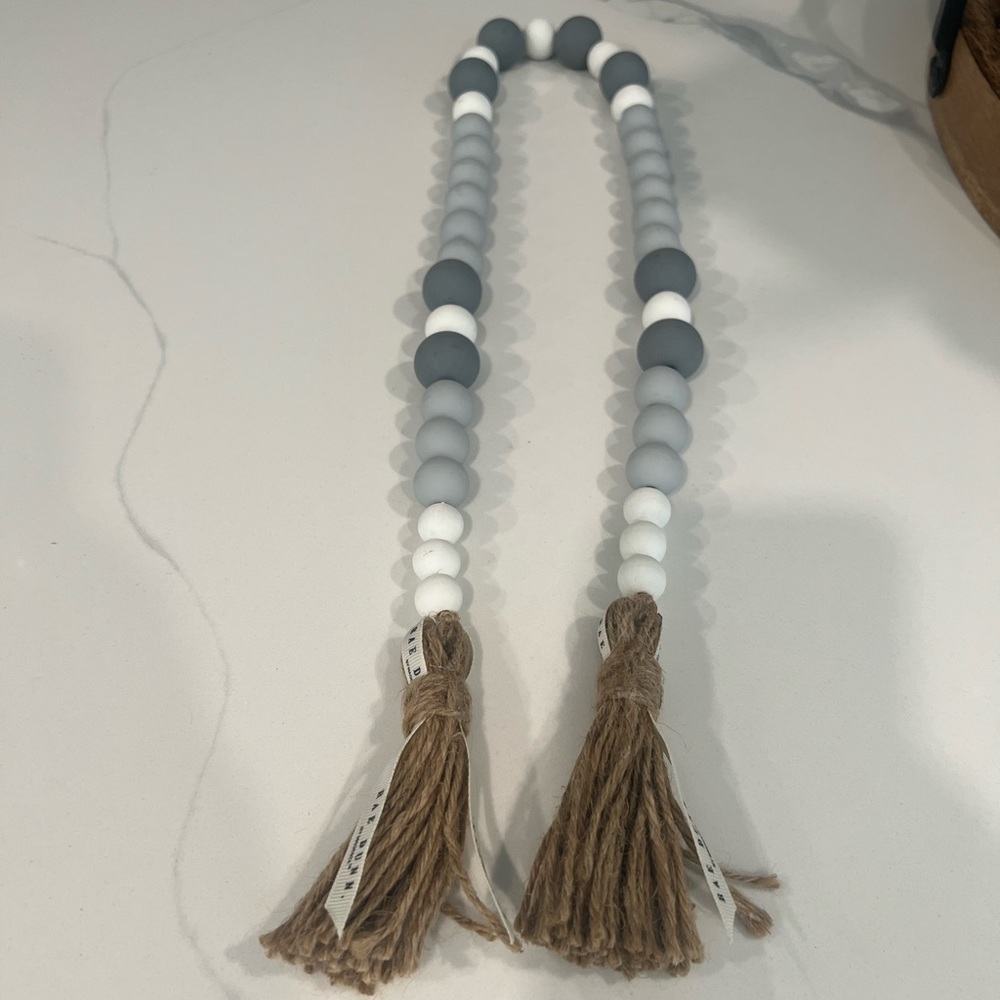 Wood Bead Garland - Picture 8 of 9